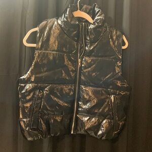 NWT Ambiance Vest, zip front, 2 front  pockets, size M